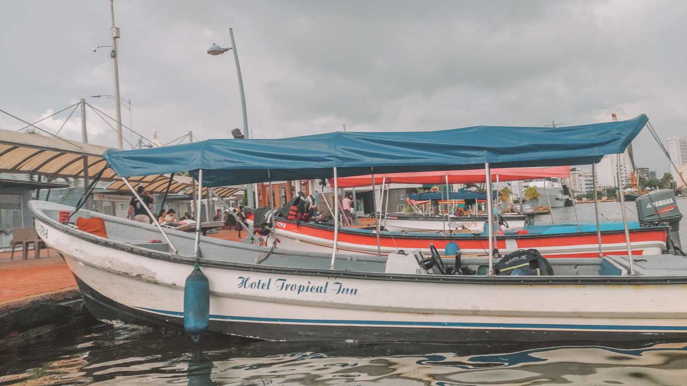 Barco para Islas del Rosario