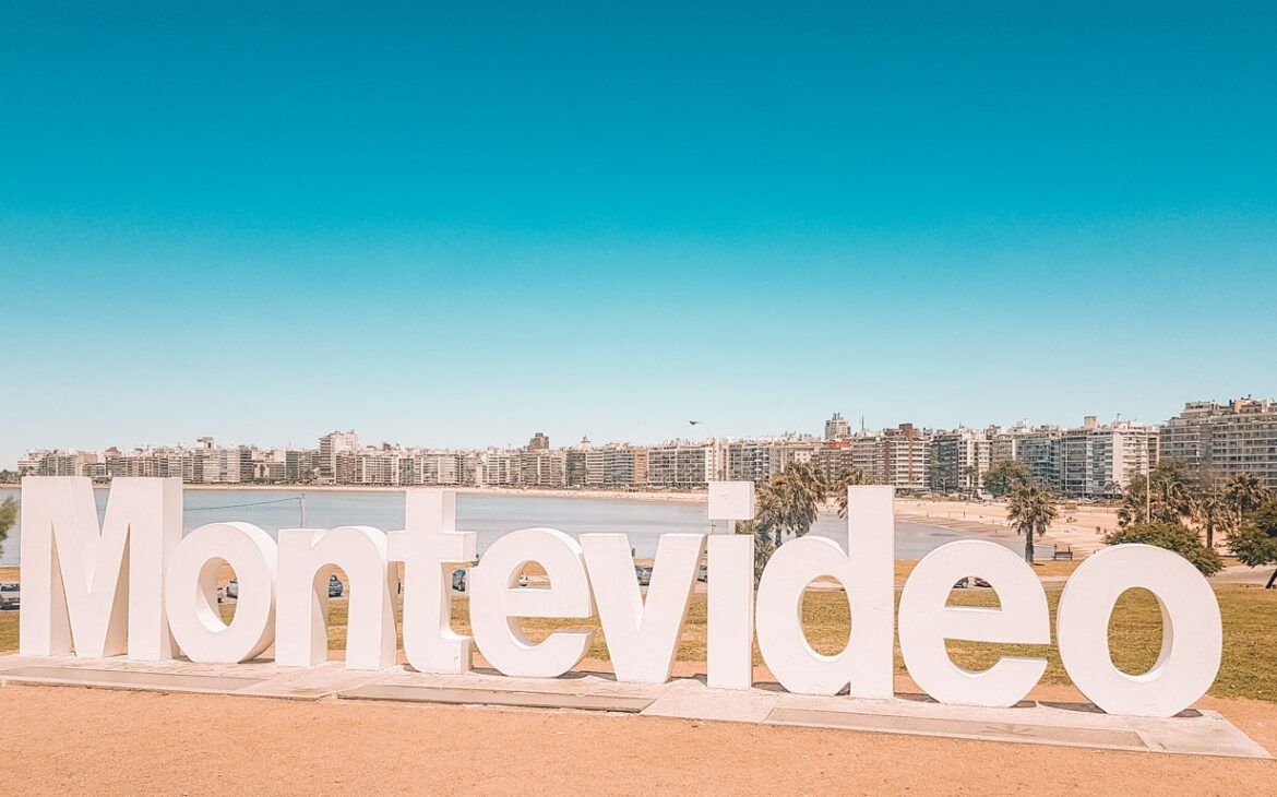 Letrero de Montevideo